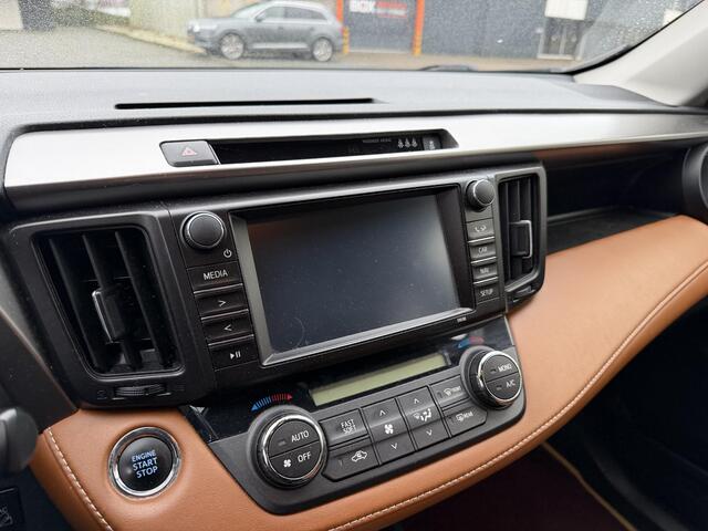 Toyota RAV4 2.0 VVT-i AWD Executive Business | Navi | Cruise | Trekhaak |