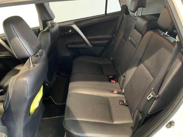 Toyota RAV4 2.5 Hybrid AWD Style NAVIGATIE | ACHTERUITRIJCAMERA | ELEKTRISCHE ACHTERKLEP