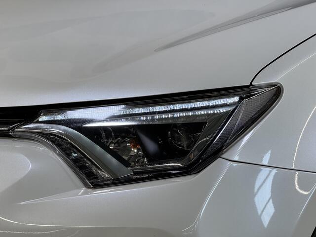 Toyota RAV4 2.5 Hybrid AWD Executive | 2-Tone Leder | Schuif/kantel dak | Trekhaak | 360 camera |