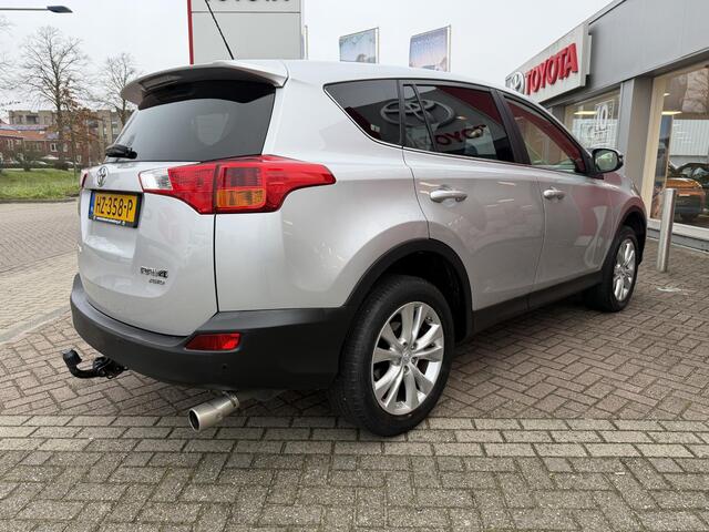 Toyota RAV4 2.0 VVT-i Executive Business 4WD