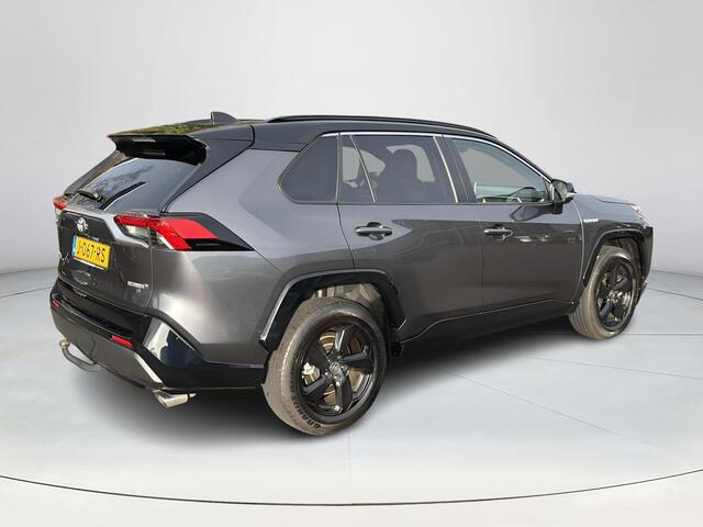 Toyota RAV4 2.5 Hybrid AWD Bi-Tone | Apple CarPlay/Android auto | Achteruitrijcamera | Stoel en stuurverwarming | Trekhaak