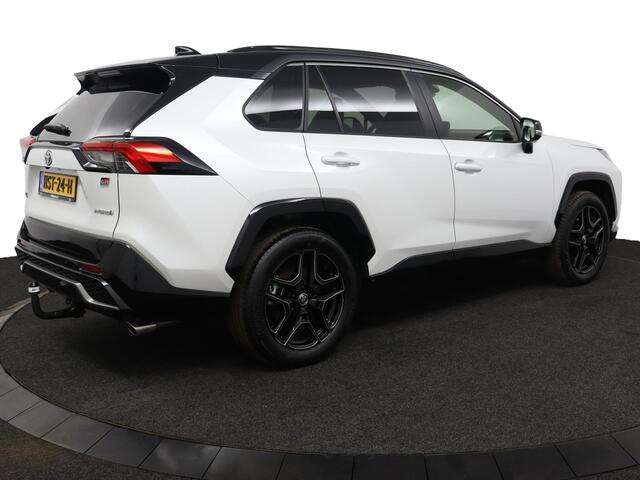 Toyota RAV4 2.5 Hybrid AWD GR SPORT | Appel Carplay/Android Auto | 360Camera | Trekhaak | Stoel/Stuurverwarming | Elektrische Voorstoelen | Elektrische achterklep |