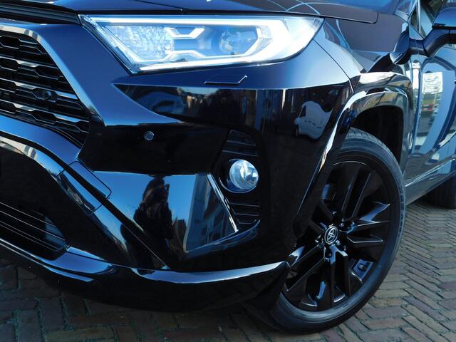 Toyota RAV4 2.5 Hybrid AWD Black Edition
