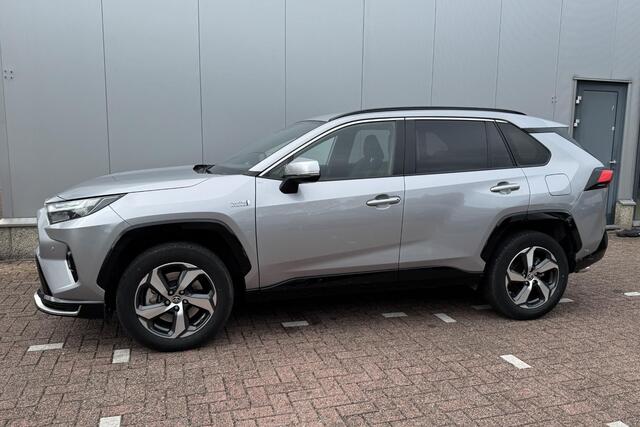 Toyota RAV4 2.5 Plug-in Hybrid AWD Style Navigatie, Stoelverwarming, Achteruitrijcamera, Elek. bestuurdersstoel, LED, Privacy glass, Smart Key
