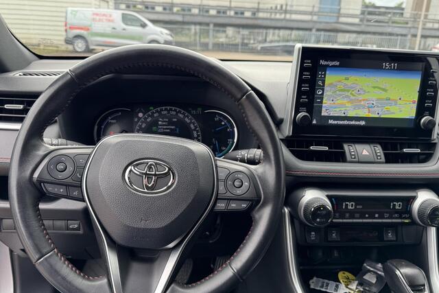 Toyota RAV4 2.5 Plug-in Hybrid AWD Style Navigatie, Stoelverwarming, Achteruitrijcamera, Elek. bestuurdersstoel, LED, Privacy glass, Smart Key