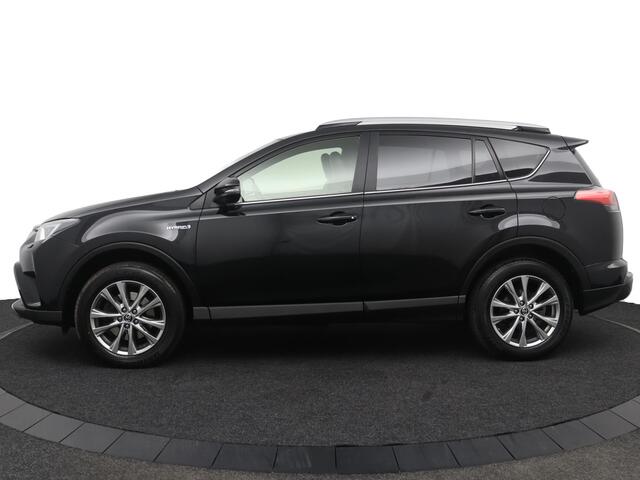 Toyota RAV4 2.5 Hybrid AWD Executive Business | lederen bekleding | Stuur en stoelverwarming | Trekhaak 1650 kg trekgewicht | 360 graden Camera |
