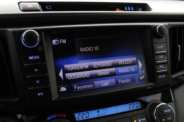 Toyota RAV4 2.5 Hybrid AWD Executive Business | lederen bekleding | Stuur en stoelverwarming | Trekhaak 1650 kg trekgewicht | 360 graden Camera |