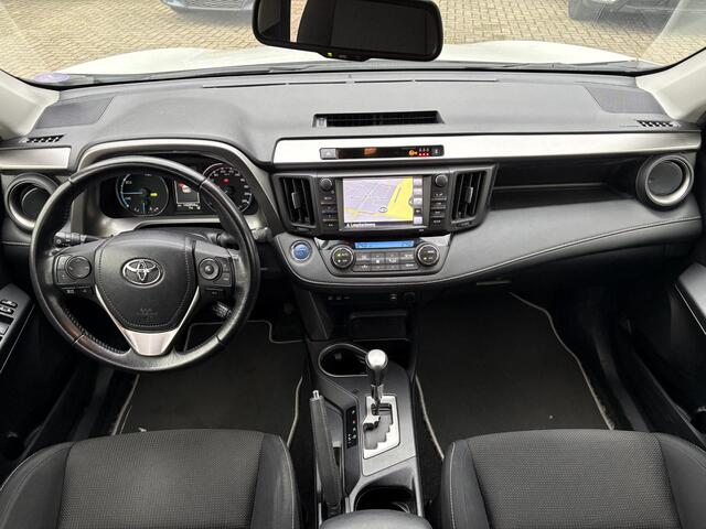 Toyota RAV4 2.5 Hybrid AWD Dynamic **ADAPTIEF CRUISE CONTROL/ TREKHAAK/ NAVIGATIE/ GARANTIE**