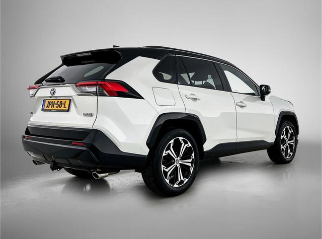 Toyota RAV4 2.5 Plug-in Hybrid AWD Bi-Tone Plus | Trekhaak | Glazen Panoramadak |