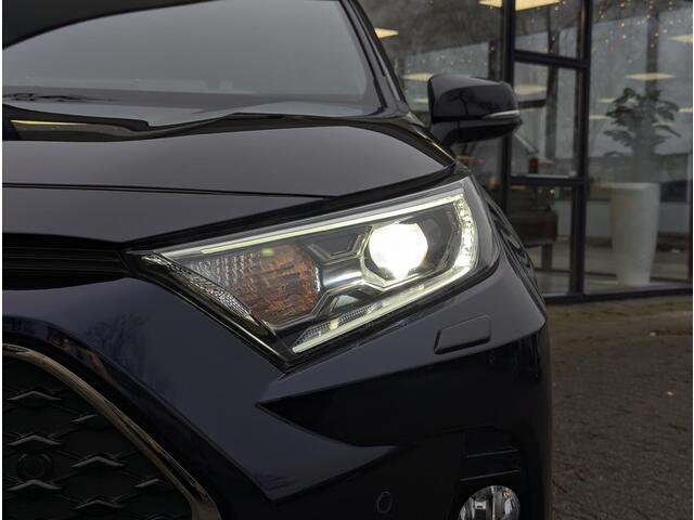 Toyota RAV4 2.5 Plug-in Hybrid AWD Bi-Tone Plus | 360 Camera | JBL | Memory | Stoelverw./koeling | Stuurverw. | Elek. achterklep | BSM | PDC V+A | HUD