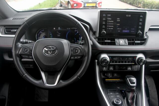 Toyota RAV4 2.5 PHEV Style | el. achterklep | Dodehoek ass. | PDC v/a |