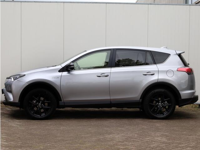 Toyota RAV4 2.5 Hybrid AWD Black Editon | El. Achterklep | LED | Trekhaak