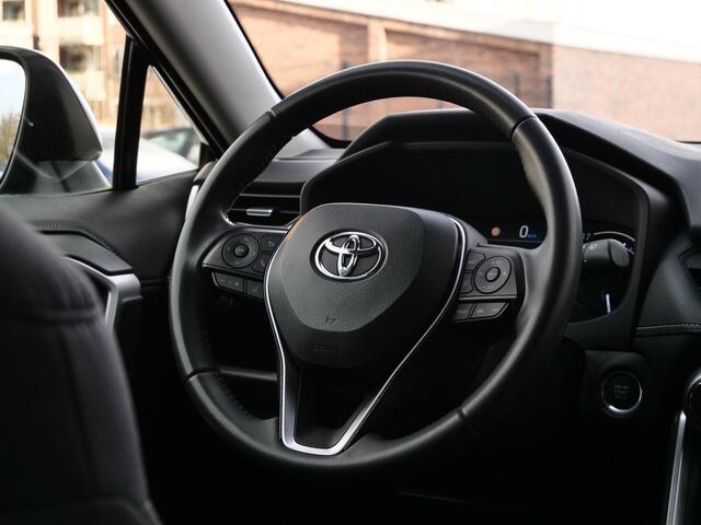 Toyota RAV4 2.0 VVT-iE Dynamic 176 Pk Automaat Navigatie / DAB / Apple Carplay / Keyless / Camera