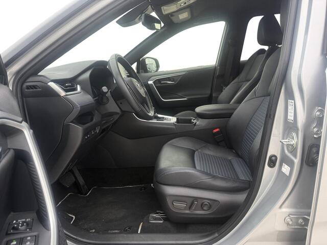 Toyota RAV4 2.5 Hybrid Style | Automaat | Camera | Stoel/Stuur Verwarming | Apple Carplay/Android Auto | Climate Control | Cruise Control Adaptief | DAB |
