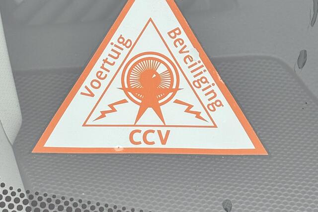 Toyota RAV4 2.5 Hybrid AWD Executive, JBL, Cruise control, Alarm klasse 3,Parkeercamera, Parkeersensoren, 360 camera, BSM, Trekhaak.