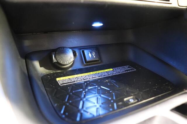 Toyota RAV4 2.5 Hybrid Style, Parkeercamera, Keyless Entry, Adaptieve Cruise & Climate Control, Bluetooth!