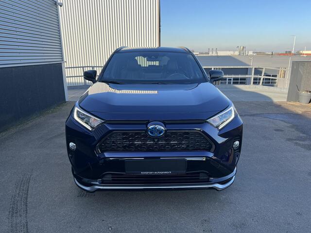 Toyota RAV4 2.5 Plug-in Hybrid AWD Bi-Tone Plus Schuif/kanteldak, Stoelkoeling, Stoelverwarming, Seat memory, 360" Camera, Dodehoekdetectie, LMV, JBL, LED