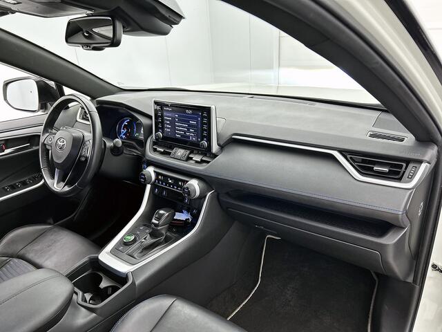 Toyota RAV4 2.5 Hybrid AWD Bi-Tone | Stoelverwarming | Lederenbekleding | Draadloos laden |