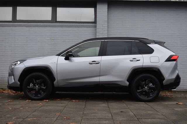Toyota RAV4 2.5 Hybrid Bi-Tone Limited Automaat 218pk | Trekhaak | Stoel & Stuurverwarming | PDC | Achteruitrijcamera |