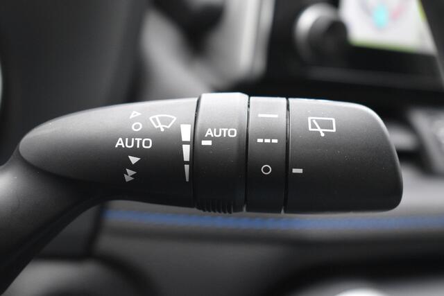 Toyota RAV4 2.5 Hybrid Bi-Tone Limited Automaat 218pk | Trekhaak | Stoel & Stuurverwarming | PDC | Achteruitrijcamera |