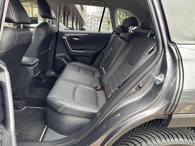 Toyota RAV4 2.5 Hybrid AWD Executive | 06-10141018 Voor meer informatie