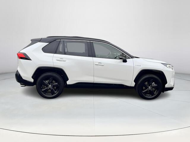 Toyota RAV4 2.5 Hybrid AWD Bi-Tone | Navigatie | Apple CarPlay/Android auto | 360 graden camera | Trekhaak | Panoramadak