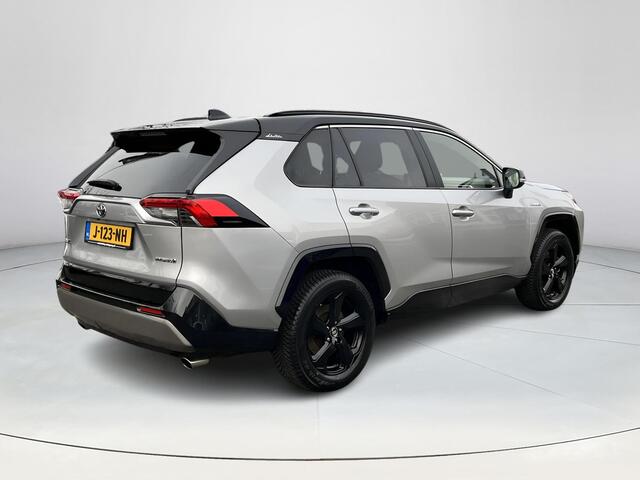 Toyota RAV4 2.5 Hybrid Bi-Tone | Carplay | Parkeersensoren | Stoelverwarming | Navigatie |