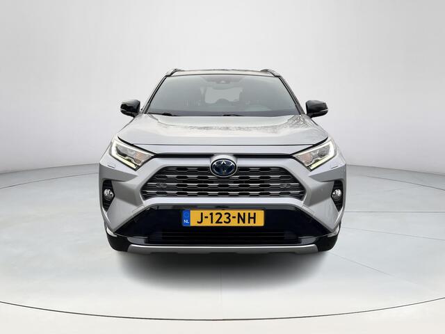 Toyota RAV4 2.5 Hybrid Bi-Tone | Carplay | Parkeersensoren | Stoelverwarming | Navigatie |