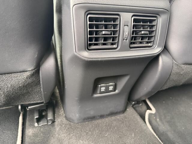 Toyota RAV4 2.5 Hybrid Style Bi-Tone | Stoelverwarming | Adaptieve Cruise Control | Keyless start & Entry | Trekhaak |