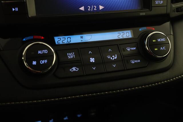 Toyota RAV4 2.5 Hybrid AWD Executive | Leer | Trekhaak | Elektrische Bestuurderstoel | Stoelverwarming |