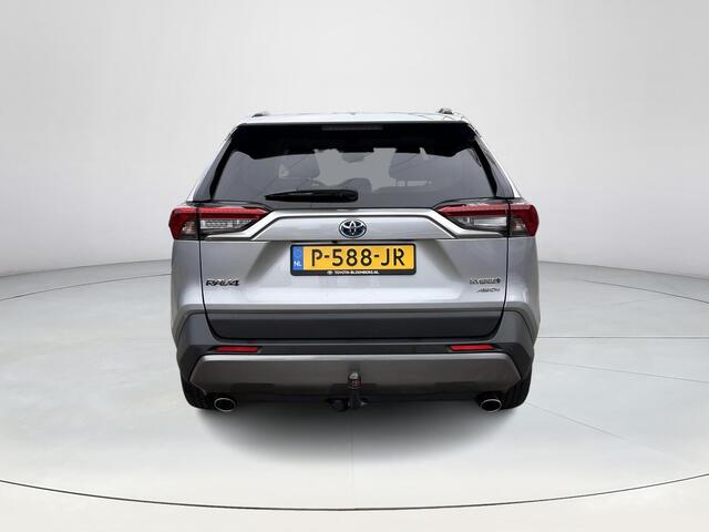 Toyota RAV4 2.5 Hybrid AWD Executive **STOELVERWARMING VOOR EN ACHTER/ DODEHOEK DETECTIE/ TREKHAAK**