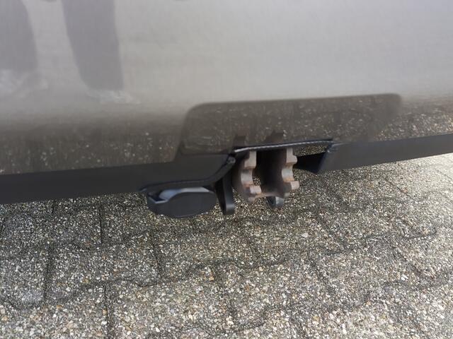 Toyota RAV4 2.5 Hybrid AWD Executive |Trekhaak|Leder |JBL|Panodak|Navi