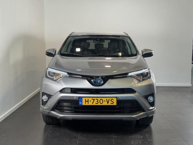 Toyota RAV4 2.5 Hybrid AWD Style | Lederen bekleding | Trekhaak | Stoelverwarming | 1650kg trekgewicht |