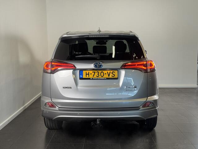 Toyota RAV4 2.5 Hybrid AWD Style | Lederen bekleding | Trekhaak | Stoelverwarming | 1650kg trekgewicht |