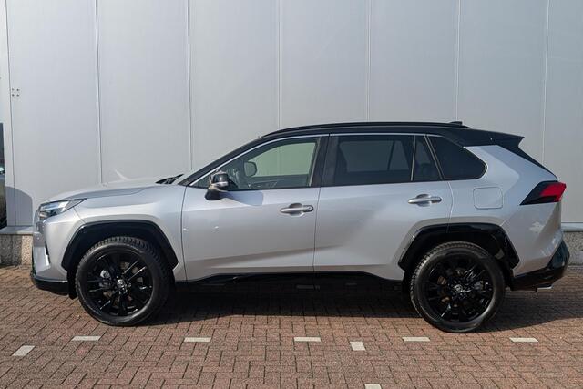 Toyota RAV4 AWD Bi-tone Stoel & Stuurwielverwarming, Parkeersensoren rondom, Elektrisch verstelbare bestuurdersstoel