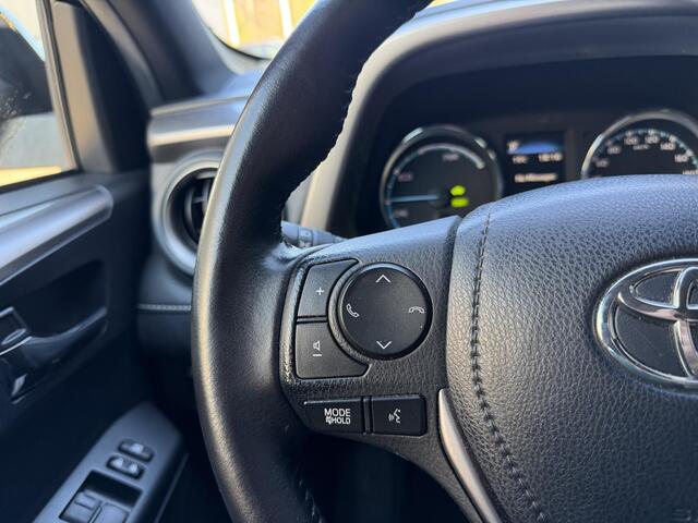 Toyota RAV4 2.5 Hybrid Style / Automaat / Trekhaak / Navigatie / Adaptieve Cruise Control / Climate Control / Camera / Bluetooth / Stoelverwarming /