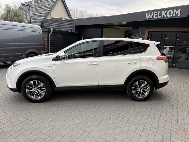 Toyota RAV4 2.5 Hybrid AWD 4x4 Dynamic | 1650kg Trekgewicht geremd | Automaat | Trekhaak | Camera | NL-Auto |