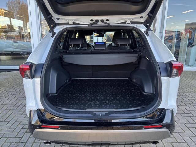 Toyota RAV4 2.5 Hybrid AWD Style