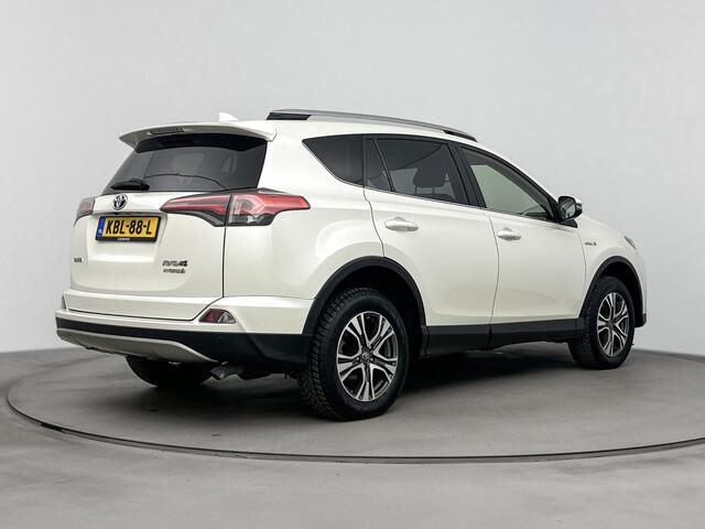 Toyota RAV4 2.5 Hybrid AWD Executive | JBL-Audio | Navigatie | Stuur & Stoelverwarming | 360° Camera |