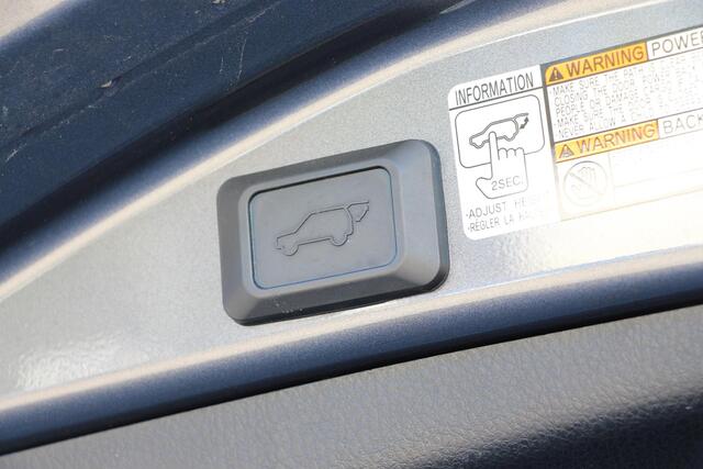 Toyota RAV4 2.5 Hybrid Style Navigatie | Achteruitrijcamera | Stuur en stoelverwarming