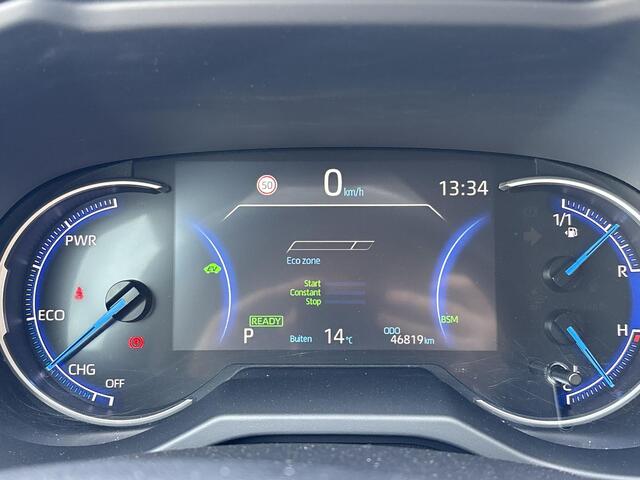 Toyota RAV4 2.5 Hybrid Active Ultimate **NAVIGATIE/ DODEHOEK DETECTIE/ STOELVERWARMING**