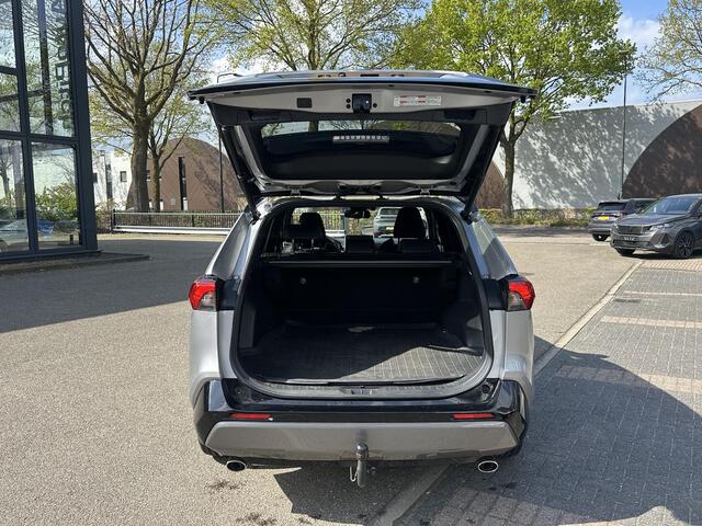 Toyota RAV4 2.5 Hybrid AWD Bi-Tone | STUUR + STOEL VERWARMING | KEYLESS | ACHTERUITRIJ CAMERA | ADAP. CRUISE | ELEK. STOELEN | TREKHAAK | 46K KM ! | 12 MND BOVAG GARANTIE |