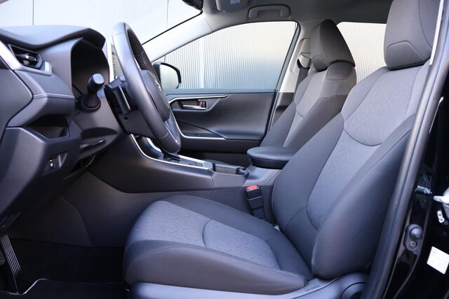 Toyota RAV4 2.5 Hybrid Active | 1e eigenaar | Navi | Camera | Adaptive Cruise | DAB+ Radio | Apple Carplay / Android Auto