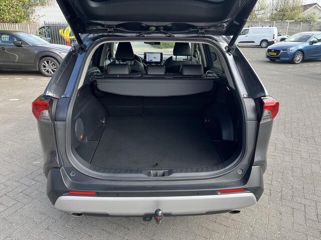 Toyota RAV4 2.5 Hybrid AWD ADVENTURE | Navigatie | Apple CarPlay/Android auto | Achteruitrijcamera | Trekhaak