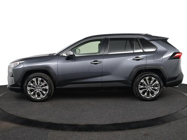 Toyota RAV4 2.5 Hybrid AWD Bi-Tone | Apple Carplay/Android Auto | Trekhaak | 1650KG Trekvermogen | Parkeersensoren | JBL Audio | 360Camera |