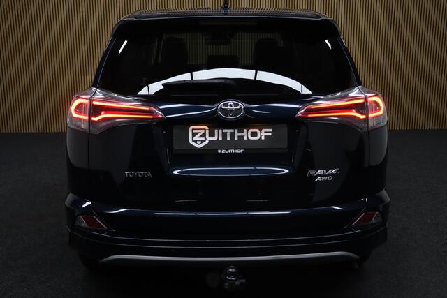 Toyota RAV4 2.0 VVT-i AWD Executive | Elek. Glazen Schuifdak | Afneembare Trekhaak | 360° Camera | Cruise-control | Clima | Navigatie | Stoelverwarming | Parkeersensoren V+A | Lederen Bekleding | Keyless | Dodehoekdetectie
