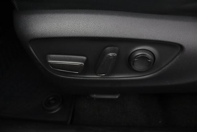 Toyota RAV4 2.5 Hybrid Style Limited | Lederen Bekleding | Trekhaak | Parkeersensoren Rondom | Elektrisch verstelbare bestuurdersstoel | Stoel en Stuurverwarming |