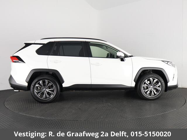 Toyota RAV4 2.5 Hybrid AWD Dynamic Luxury | Trekhaak | Trekgewicht 1650kg | Stuur-/Stoelverwarming | Parkeersensoren Voor & Achter |