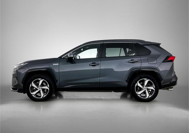 Toyota RAV4 2.5 Plug-in Hybrid AWD Style Innovation Pack | JBL | Head-Up Display | Dodehoek detectie | 360 camera + camera binnenspiegel | Stoel+ stuurverwarming & achterbank | Elektrische achterklep | Parkeersensoren voor+achter | trekhaak | Onderweg-naar-dealer