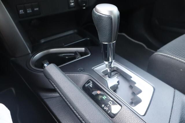 Toyota RAV4 2.5 Hybrid AWD Dynamic | Cruise control adaptief | Trekhaak | Camera